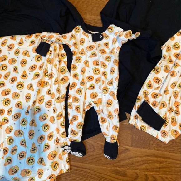 Burt's Bees Baby Halloween Pajamas - Picture 1 of 1